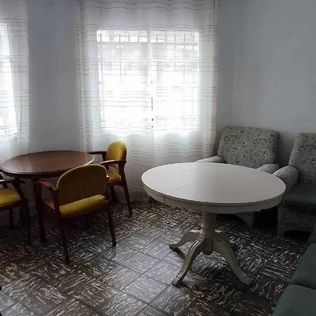 Holiday home La Casa Amarilla Candeleda
